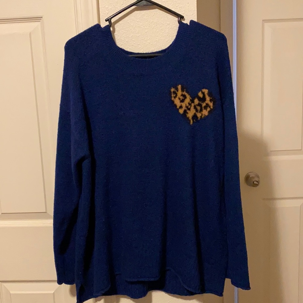 Soft Cheetah heart Sweater🐆💙